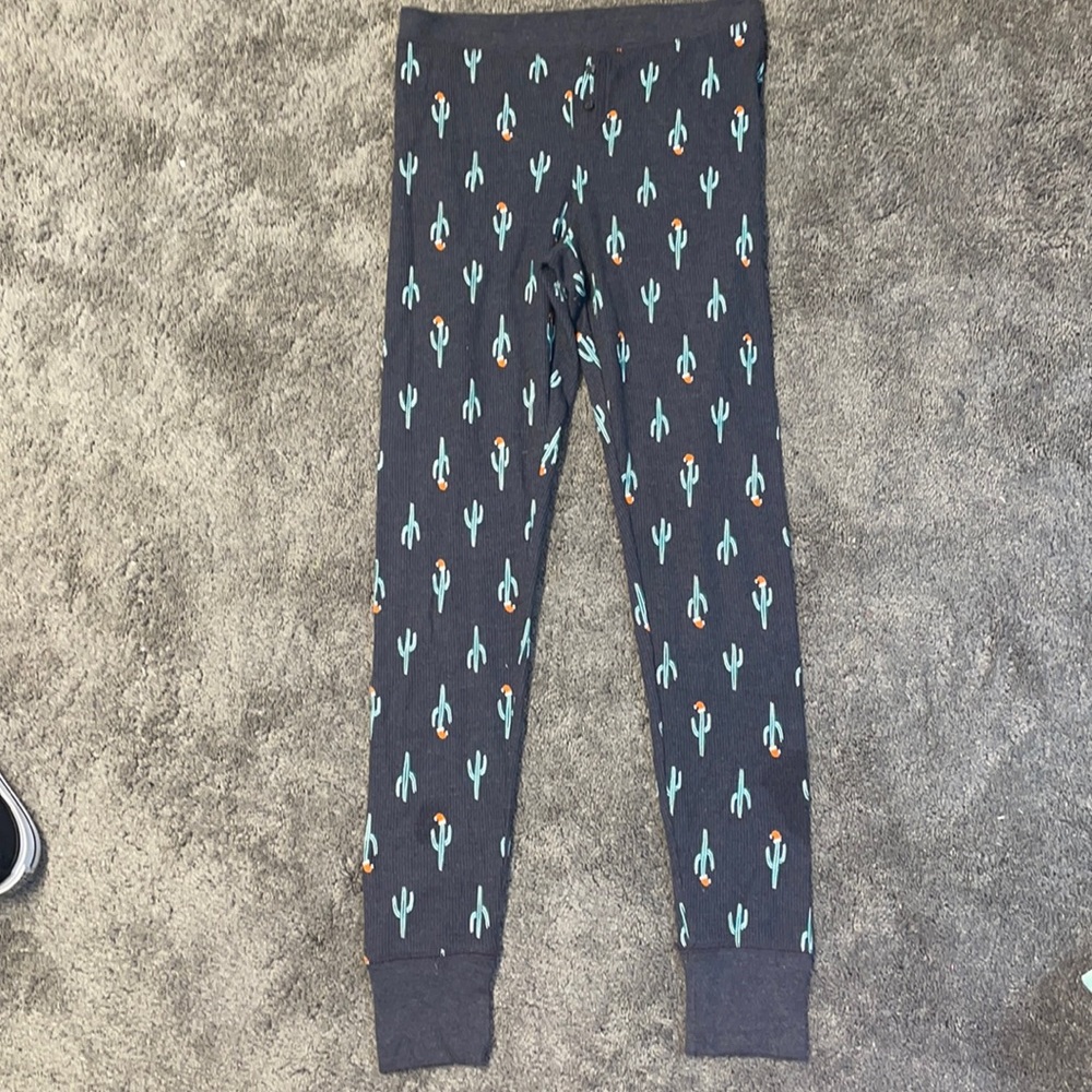 Old Navy Christmas cactus pajama pants